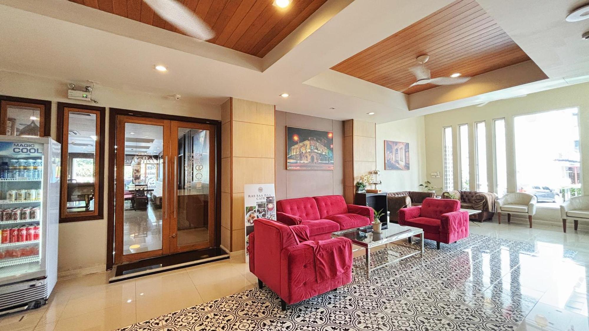 Ratana Hotel Rassada, Phuket Town- Sha Extra Plus Экстерьер фото