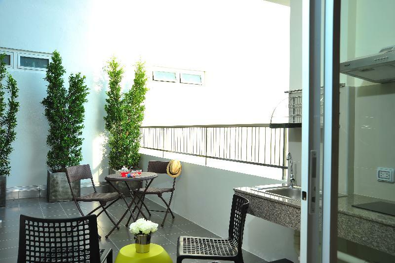 Ratana Hotel Rassada, Phuket Town- Sha Extra Plus Экстерьер фото